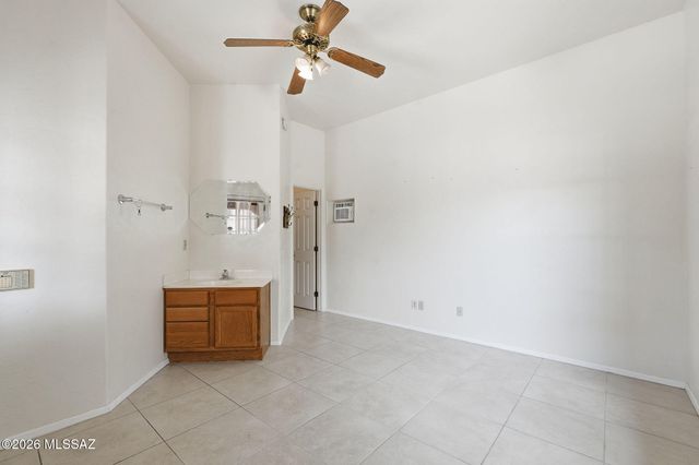 770 N Lazy J Way, Tucson, AZ 85748