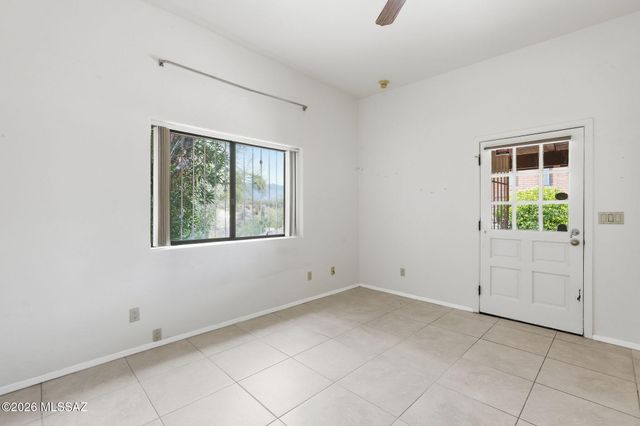 770 N Lazy J Way, Tucson, AZ 85748