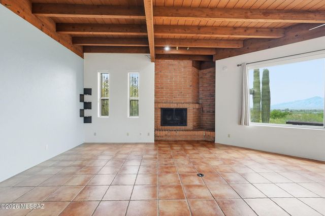 770 N Lazy J Way, Tucson, AZ 85748