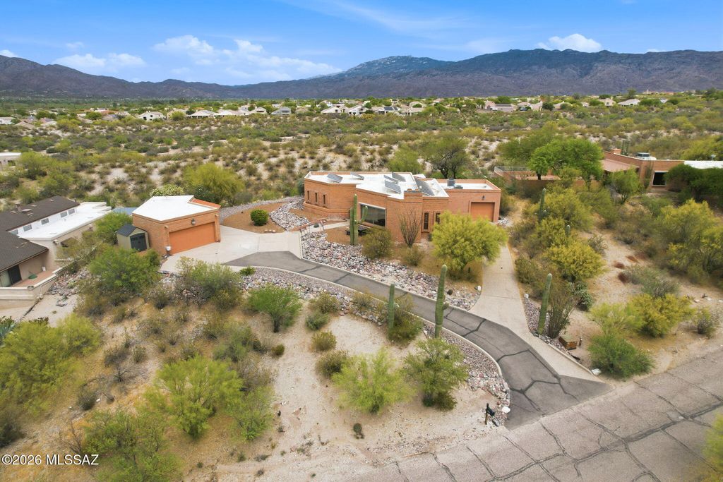 770 N Lazy J Way, Tucson, AZ 85748