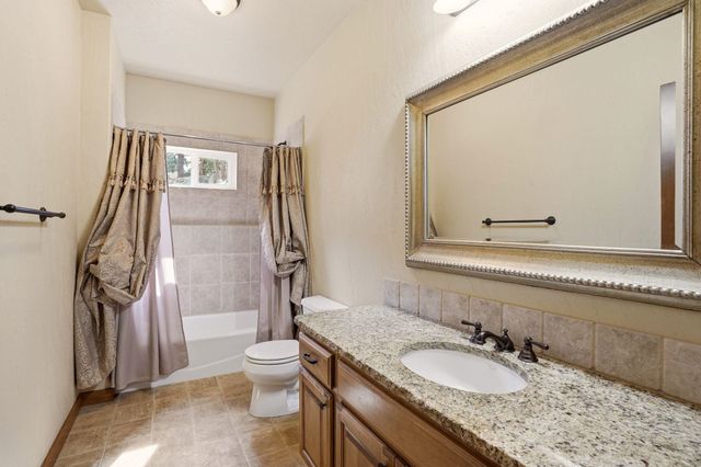 575 N Pack Trail Ln, Liberty Lake, WA 99019