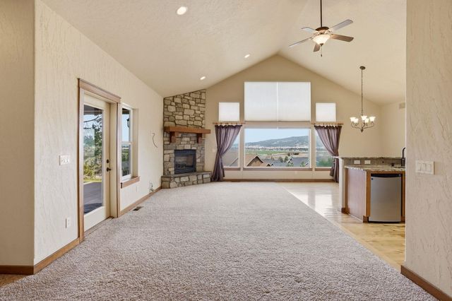 575 N Pack Trail Ln, Liberty Lake, WA 99019