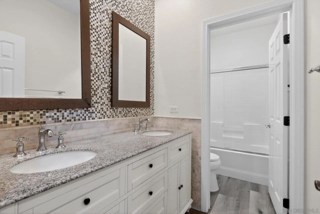 1357 Sky Ridge Ct, San Marcos, CA 92078