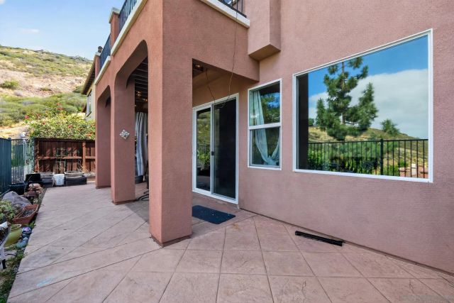 1357 Sky Ridge Ct, San Marcos, CA 92078