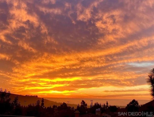 1357 Sky Ridge Ct, San Marcos, CA 92078
