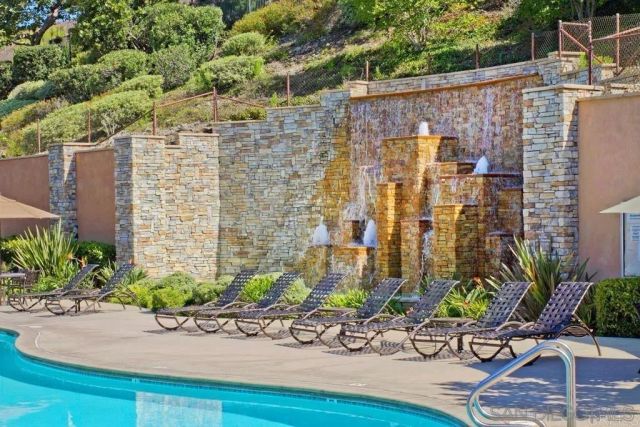 1357 Sky Ridge Ct, San Marcos, CA 92078