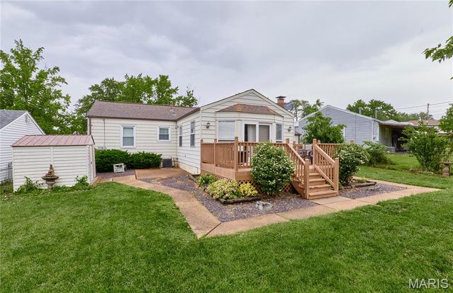 10808 Three Court Drive, St Louis, MO 63123