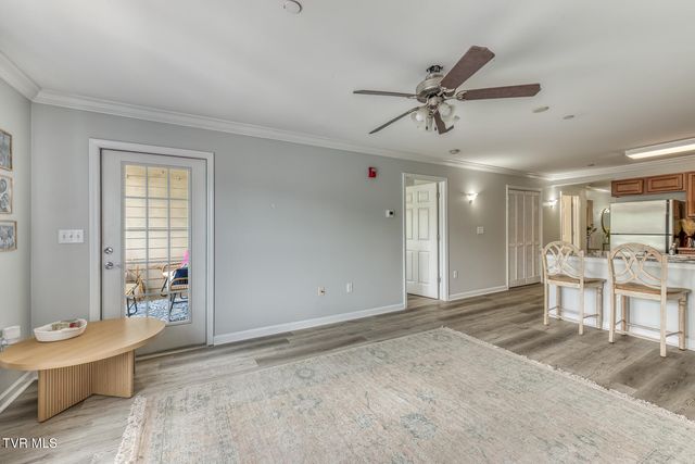 2008 Millennium Place Apt 209, Johnson City, TN 37604