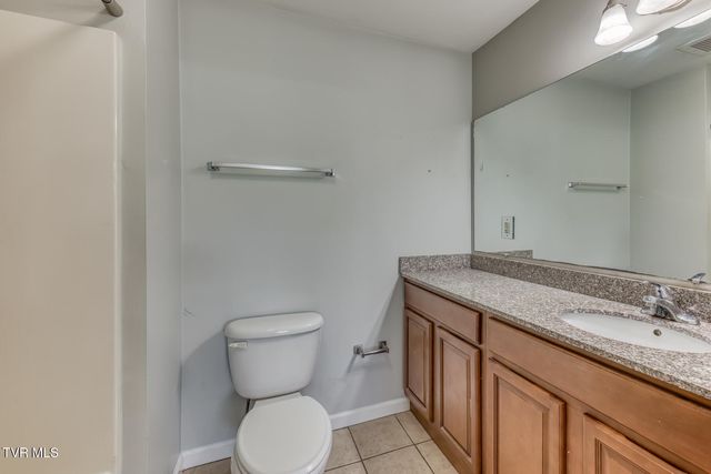2008 Millennium Place Apt 209, Johnson City, TN 37604