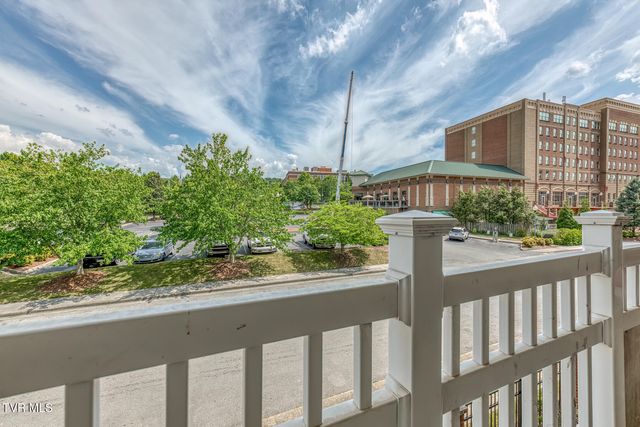 2008 Millennium Place Apt 209, Johnson City, TN 37604