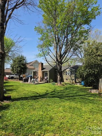 2009 Hassell Place, Charlotte, NC 28209