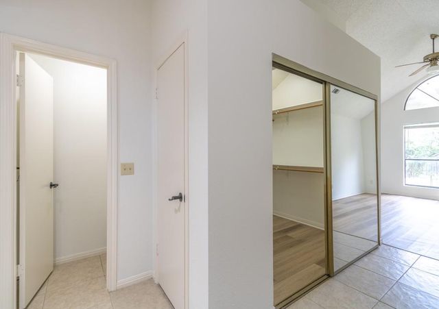 300 Oakcrest DR, Cedar Park, TX 78613