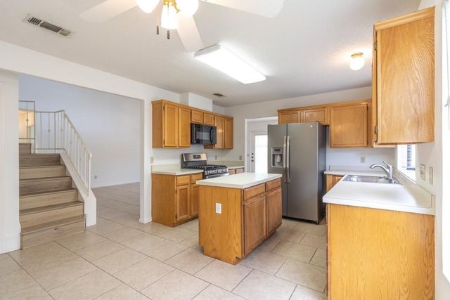 300 Oakcrest DR, Cedar Park, TX 78613