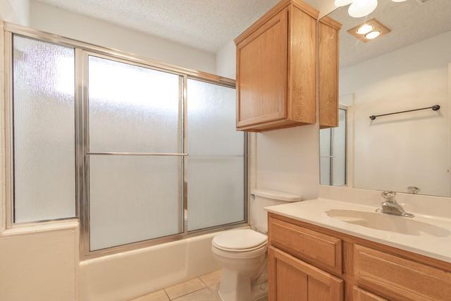 300 Oakcrest DR, Cedar Park, TX 78613