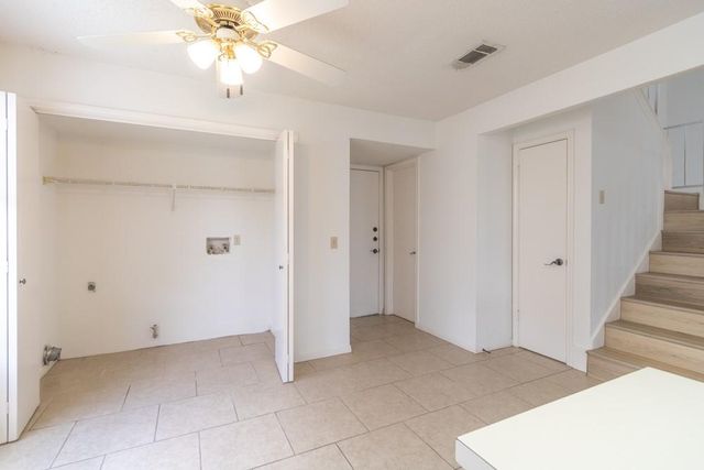 300 Oakcrest DR, Cedar Park, TX 78613