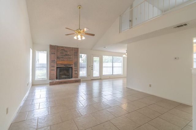 300 Oakcrest DR, Cedar Park, TX 78613