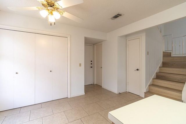 300 Oakcrest DR, Cedar Park, TX 78613