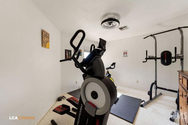 1116 Sussex Circle, Bakersfield, CA 93311