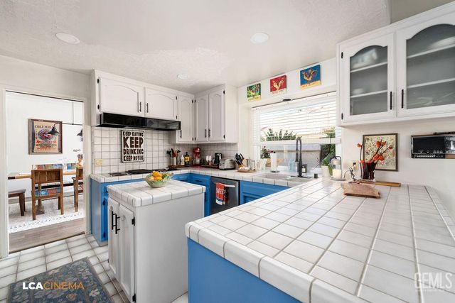 1116 Sussex Circle, Bakersfield, CA 93311