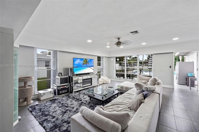 2534 Monroe Street, Hollywood, FL 33020