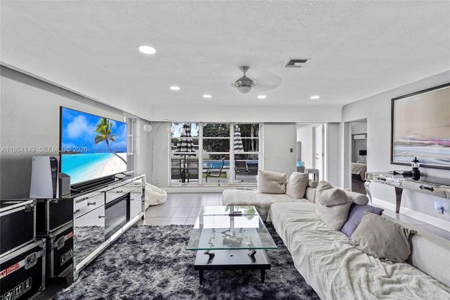 2534 Monroe Street, Hollywood, FL 33020