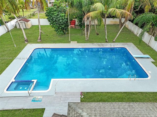 2534 Monroe Street, Hollywood, FL 33020