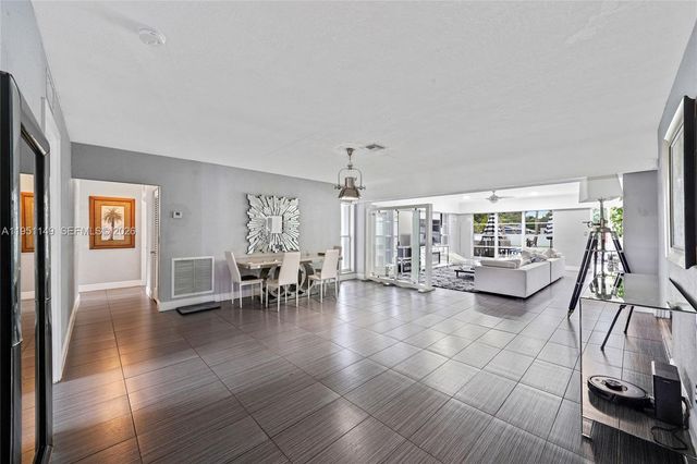 2534 Monroe Street, Hollywood, FL 33020