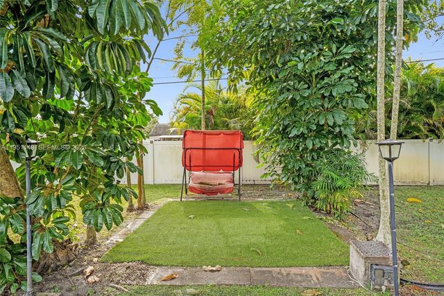 2534 Monroe Street, Hollywood, FL 33020