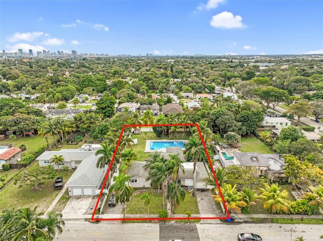 2534 Monroe Street, Hollywood, FL 33020