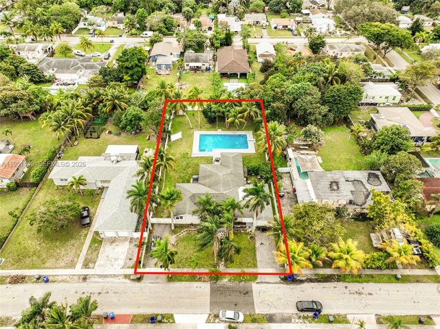 2534 Monroe Street, Hollywood, FL 33020