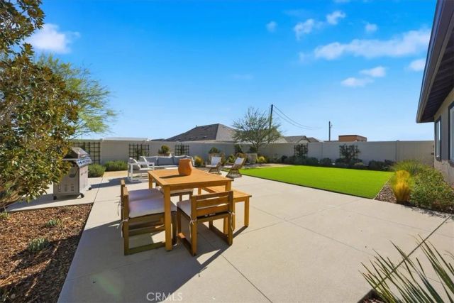 3265 E Avenue J-3 Drive, Lancaster, CA 93535