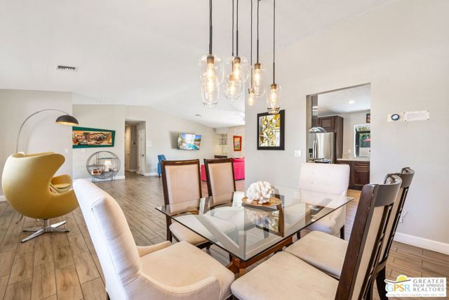 2342 N San Gorgonio Road, Palm Springs, CA 92262