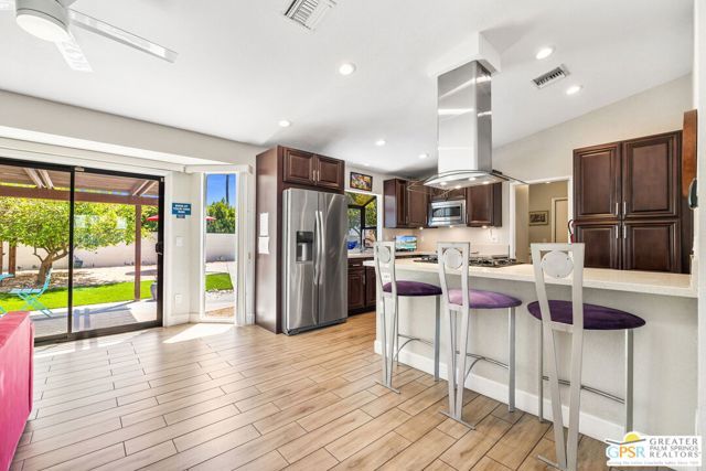2342 N San Gorgonio Road, Palm Springs, CA 92262
