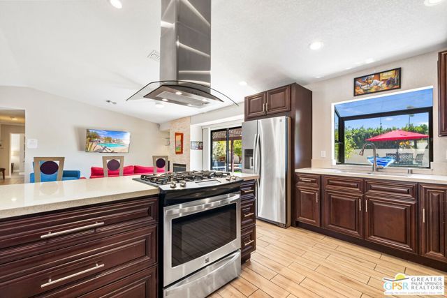 2342 N San Gorgonio Road, Palm Springs, CA 92262