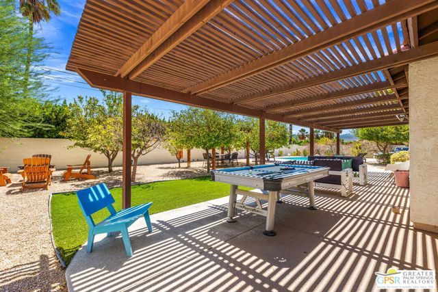 2342 N San Gorgonio Road, Palm Springs, CA 92262
