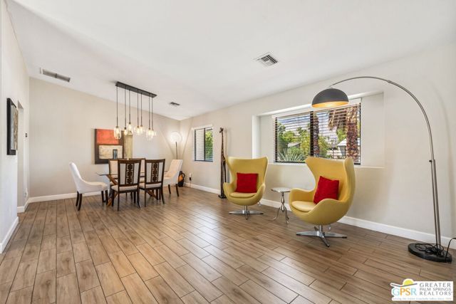 2342 N San Gorgonio Road, Palm Springs, CA 92262