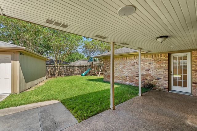 5834 Braesheather Drive, Houston, TX 77096