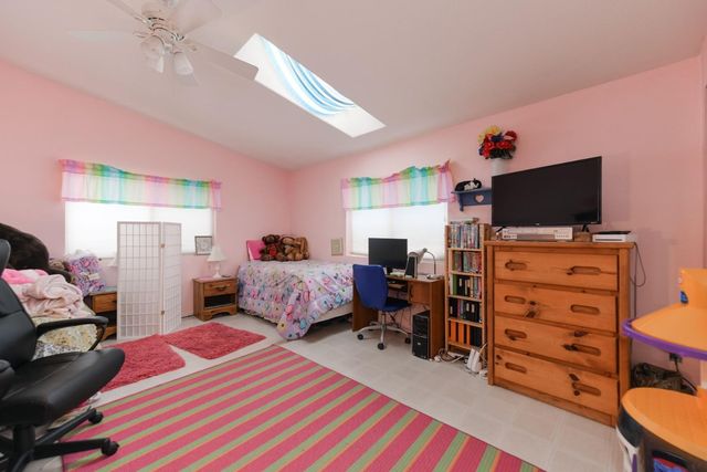 18301 Toyon Rd, Pine Grove, CA 95665