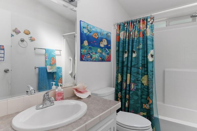 18301 Toyon Rd, Pine Grove, CA 95665