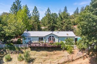 18301 Toyon Rd, Pine Grove, CA 95665