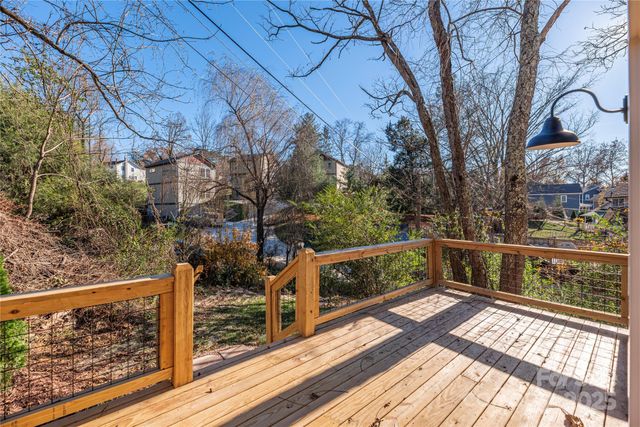 120 Lookout Road, Asheville, NC 28804