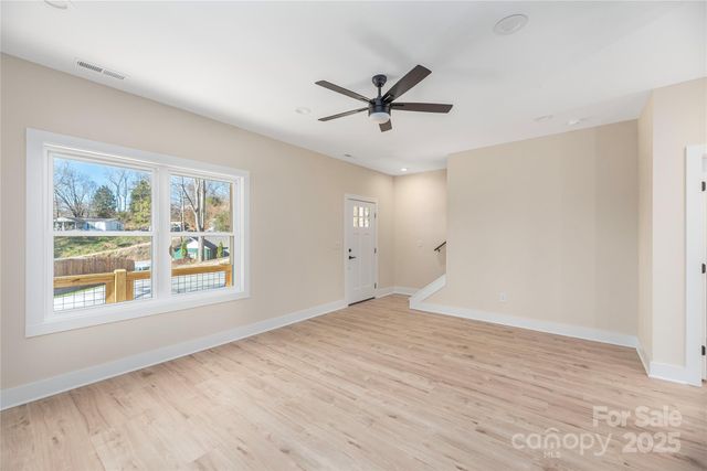 120 Lookout Road, Asheville, NC 28804