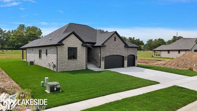 720 Marlayna Drive, Oxford, MI 48371