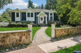134 Norwood Avenue, Montclair, NJ 07043