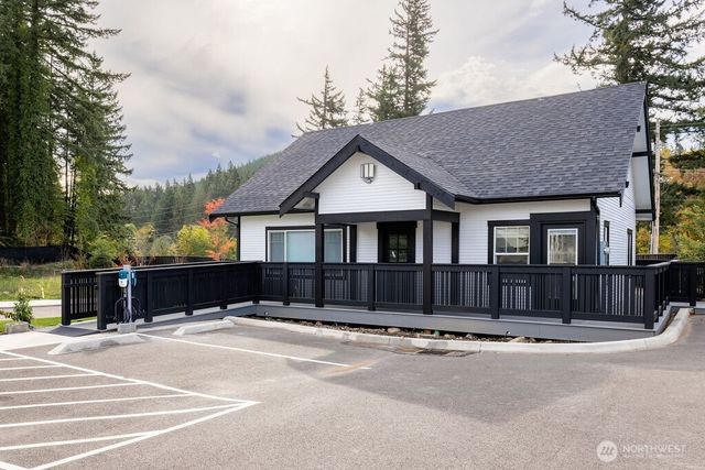 2076 Crystal Mountain Drive #89, Enumclaw, WA 98022