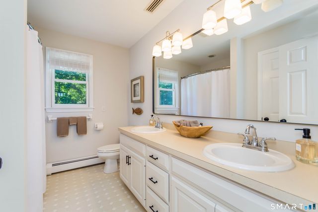 185 Center Road, Easton, CT 06612