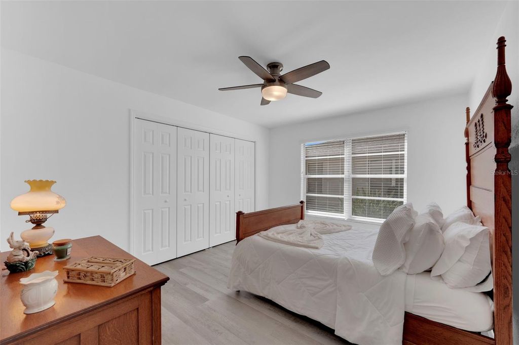 Image 19 of property listing at 5584 BURING COURT, Fort Myers, FL 33919