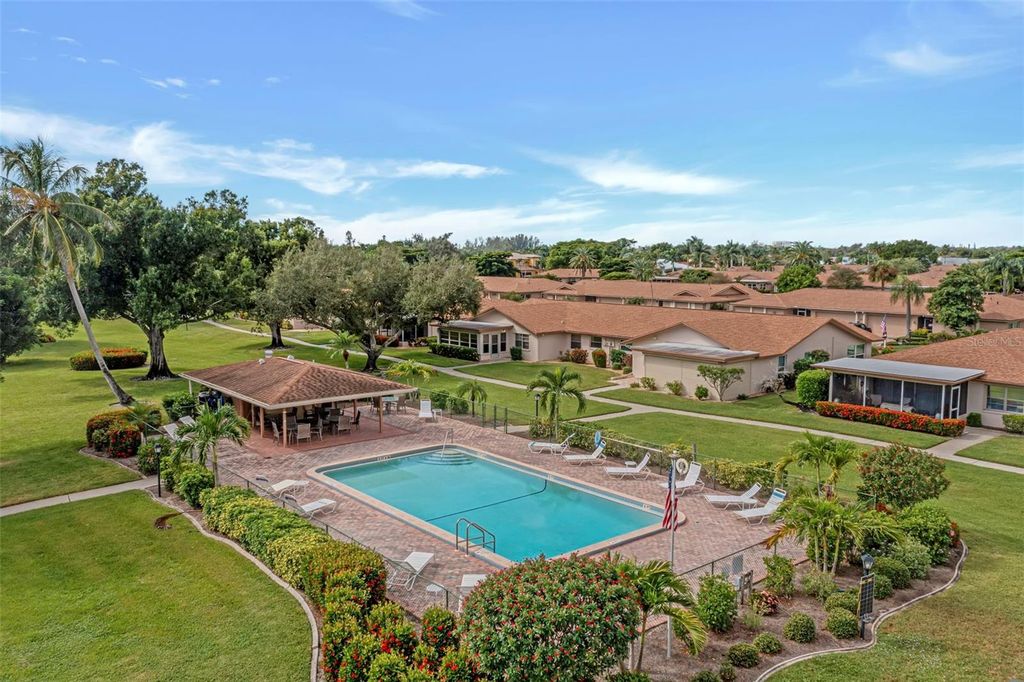 Image 3 of property listing at 5584 BURING COURT, Fort Myers, FL 33919