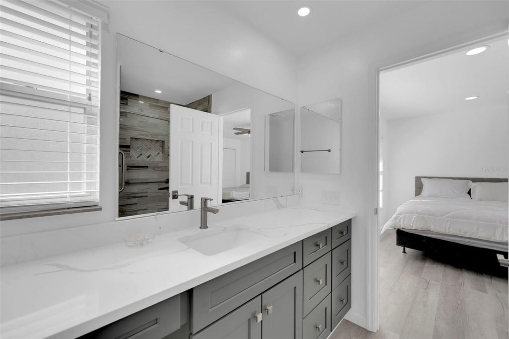 Image 21 of property listing at 5584 BURING COURT, Fort Myers, FL 33919