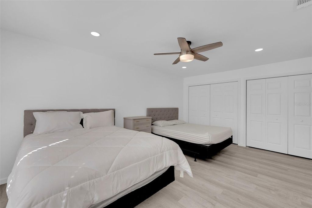 Image 26 of property listing at 5584 BURING COURT, Fort Myers, FL 33919